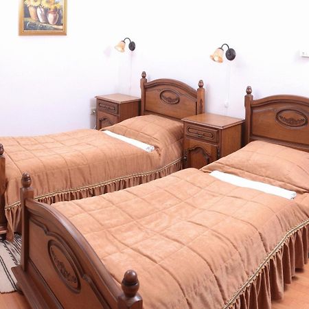 Bed and Breakfast Sarokhaz Panzio Vecsés Exterior foto