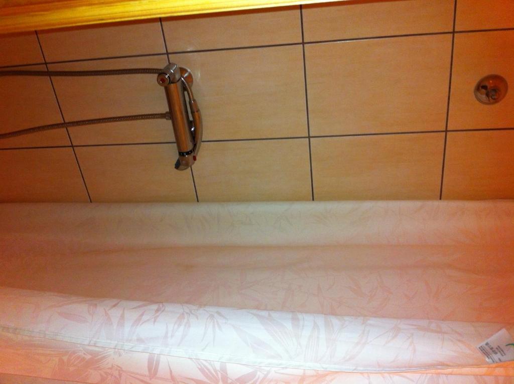 Bed and Breakfast Sarokhaz Panzio Vecsés Zimmer foto