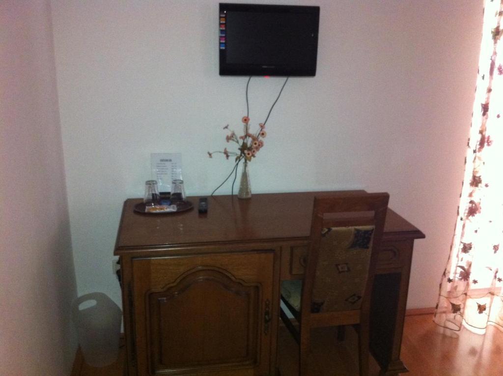 Bed and Breakfast Sarokhaz Panzio Vecsés Zimmer foto