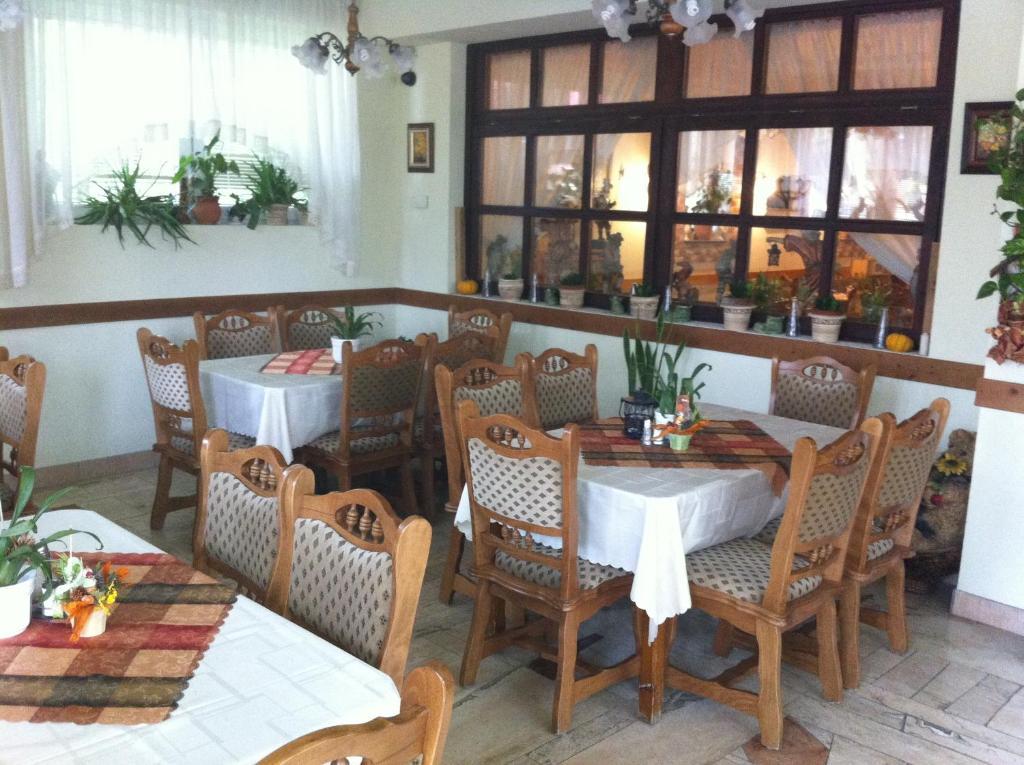 Bed and Breakfast Sarokhaz Panzio Vecsés Exterior foto